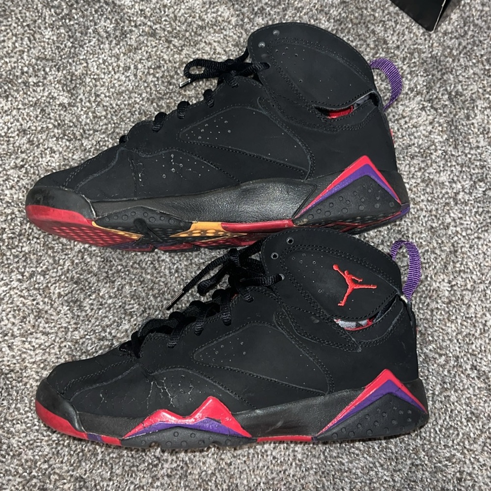 Jordan Raptors size 6Y - Picture 2 of 6
